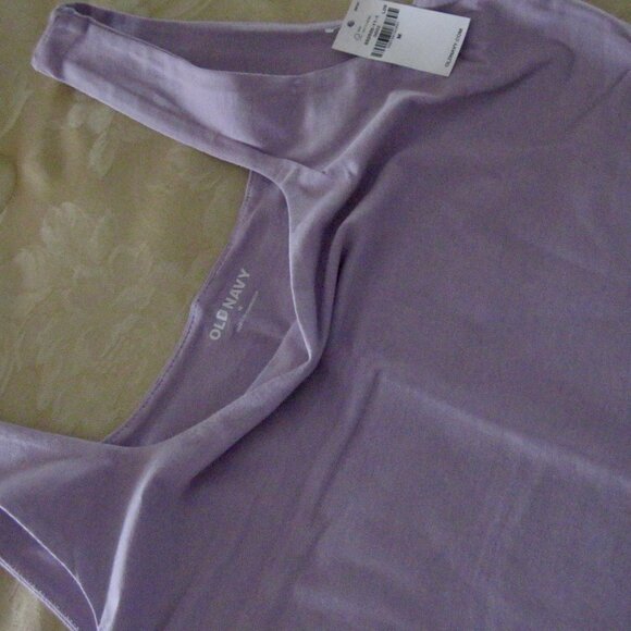 "OLD NAVY NEW LOW CUT T SHIRT IN SIZE MEDIUM, COLOR LAVENDER NEW AND NEVER WORN" - Picture 9 of 12